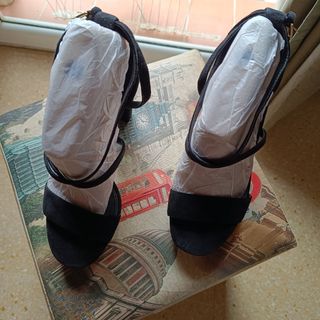 Zapatos de tacón Michael Kors nuevos