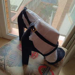 Zapatos de tacón Michael Kors nuevos