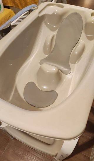 BAÑERA/CAMBIADOR PLEGABLE JANE FLIP. COMO NUEVA