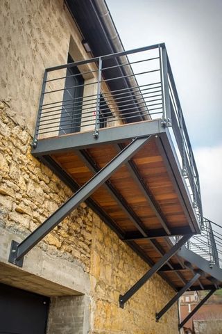 puertas, ventanas, cristaleras, escaleras, muebles