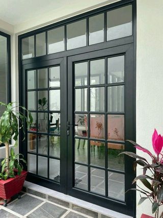 puertas, ventanas, cristaleras, escaleras, muebles