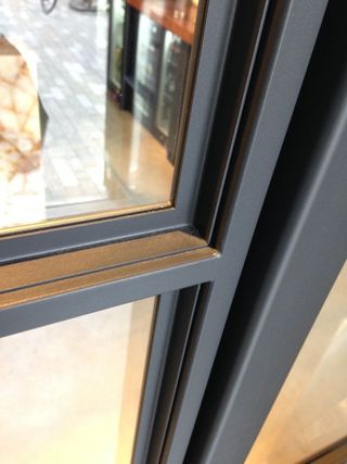 puertas, ventanas, cristaleras, escaleras, muebles