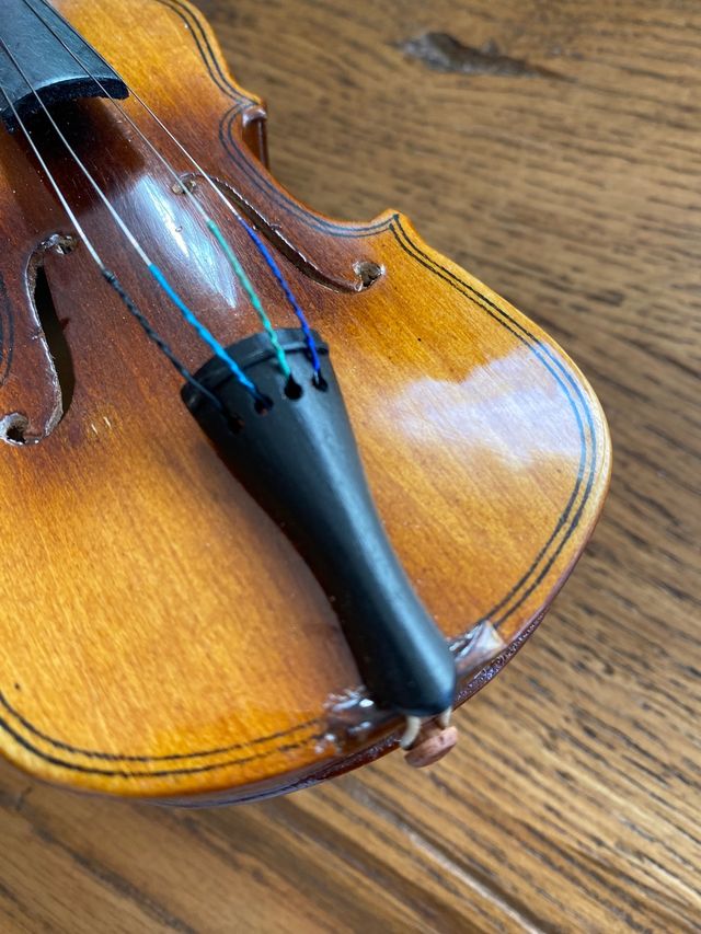 violino in miniatura vintage