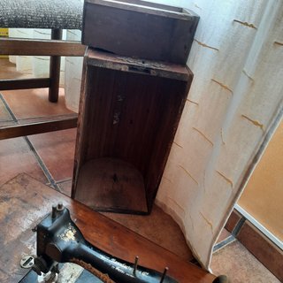 Máquina de coser Singer antigua