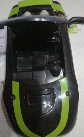 Macchina giocattolo 