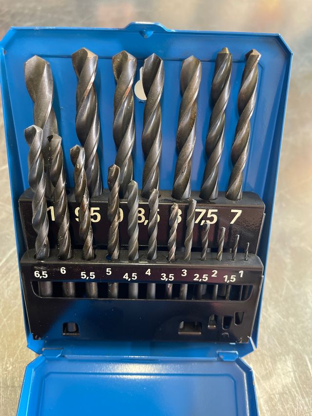 juego de brocas metal