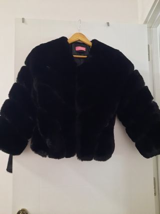 Bolero negro corto