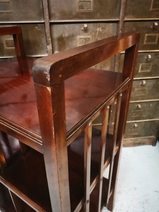 Estantería de madera. Librería. Antigua