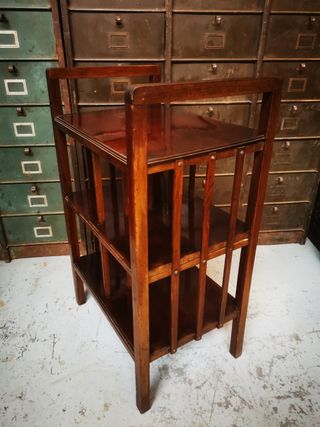 Estantería de madera. Librería. Antigua