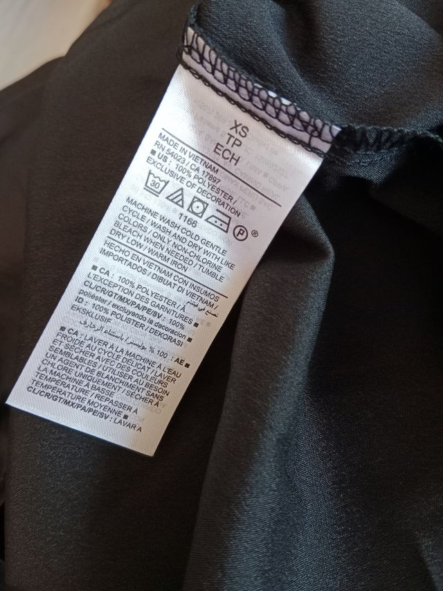 Vestido Old Navy negro elegante seda