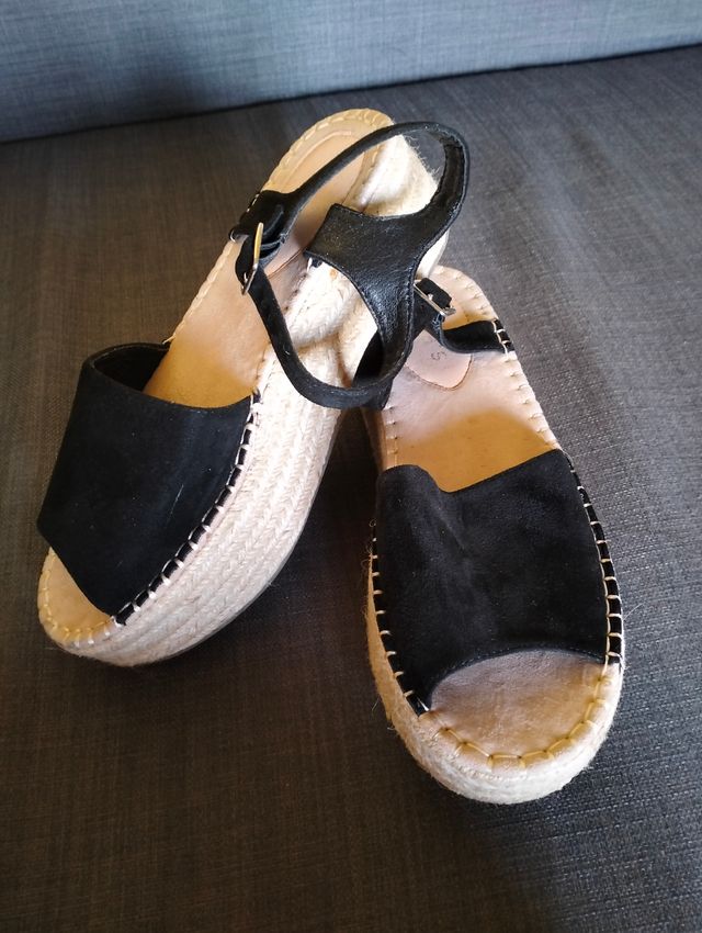Sandalias cuña