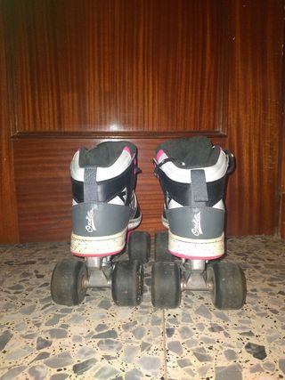 Patinete cuatro ruedas
