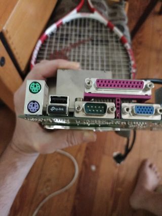 Placa Base Fujitsu con P4 + 4GB RAM