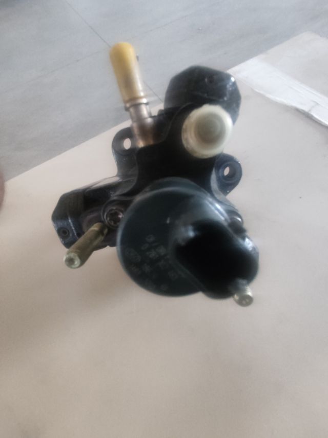 BOMBA INYECTORA RENAULT