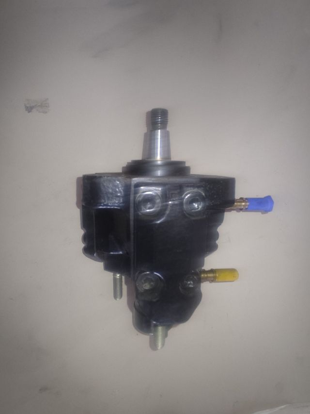 BOMBA INYECTORA RENAULT