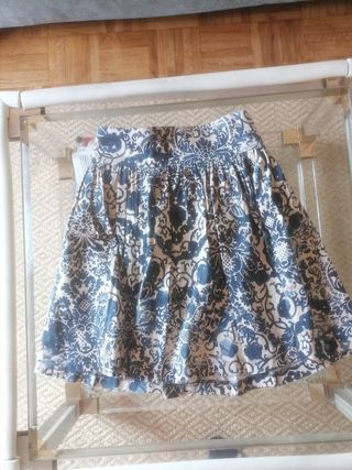 Falda estampada alta