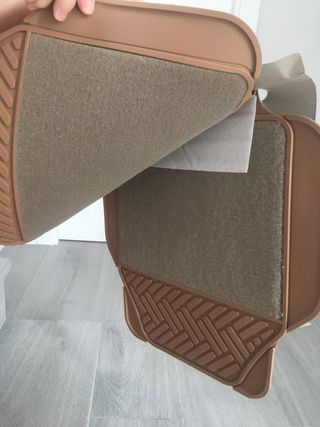 alfombrillas traseras color beigs