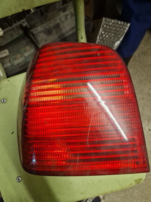 Pilotos traseros Vw Polo