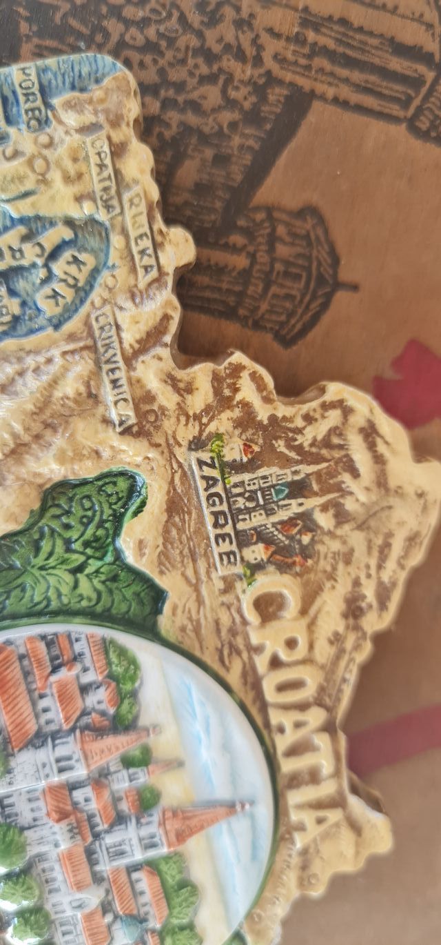Souvenir ceramica in rilievo + TORRE - CROAZIA TRO