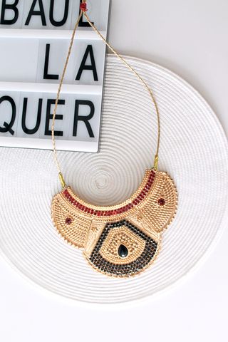 Gran collar estilo étnico