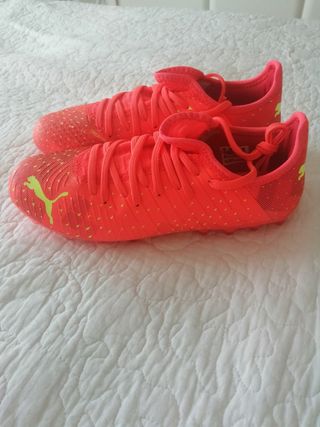 botas de fútbol FUTURE Z 4.4 MG JUNIOR nuevas