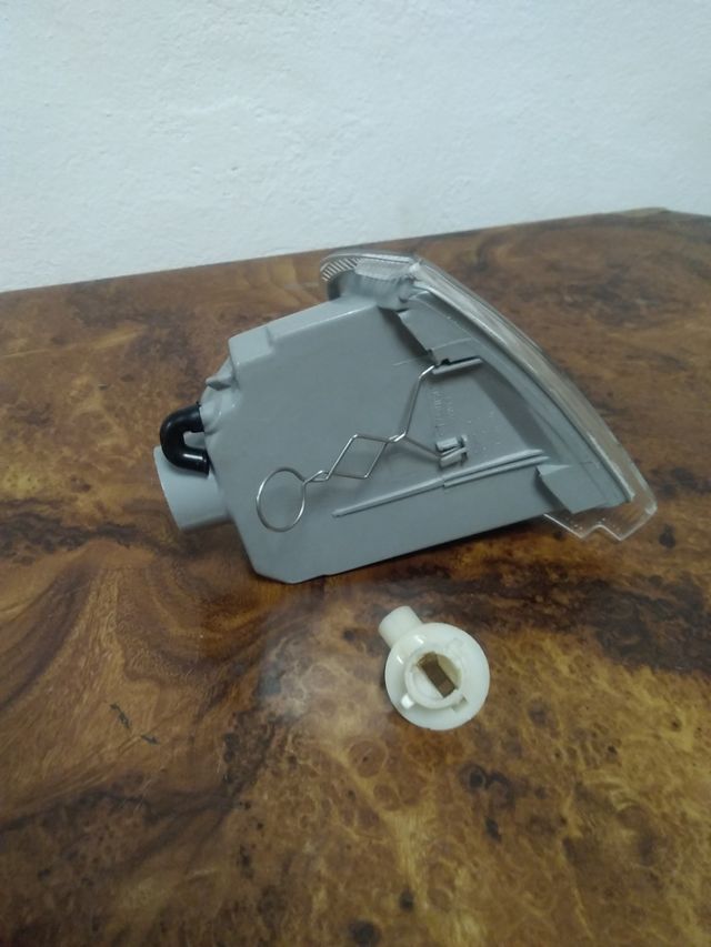 Opel Omega Piloto delantero    Nuevo