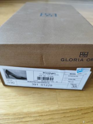 Zapatos Gloria Ortiz rojos