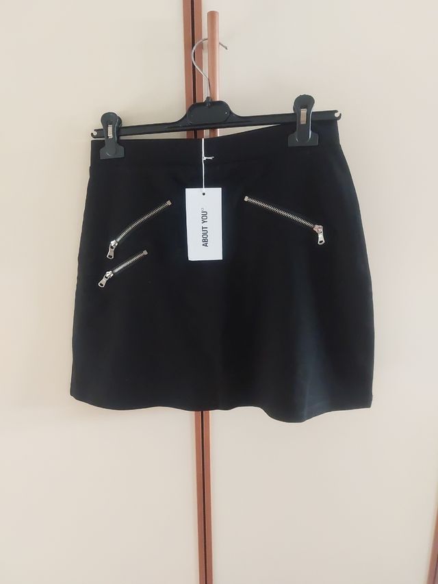 Gonna nera con cerniere 