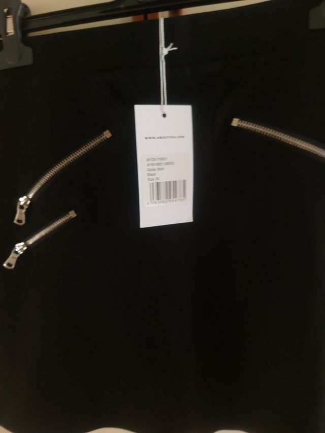 Gonna nera con cerniere 