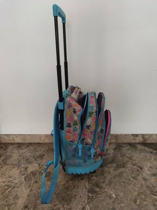 Mochila trolley y estuche marca Benetton