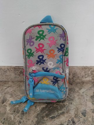 Mochila trolley y estuche marca Benetton