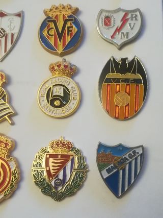 PINS ESCUDOS CLUB DE FÚTBOL ESPAÑOLES