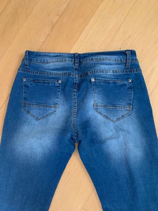 Vaqueros K & H