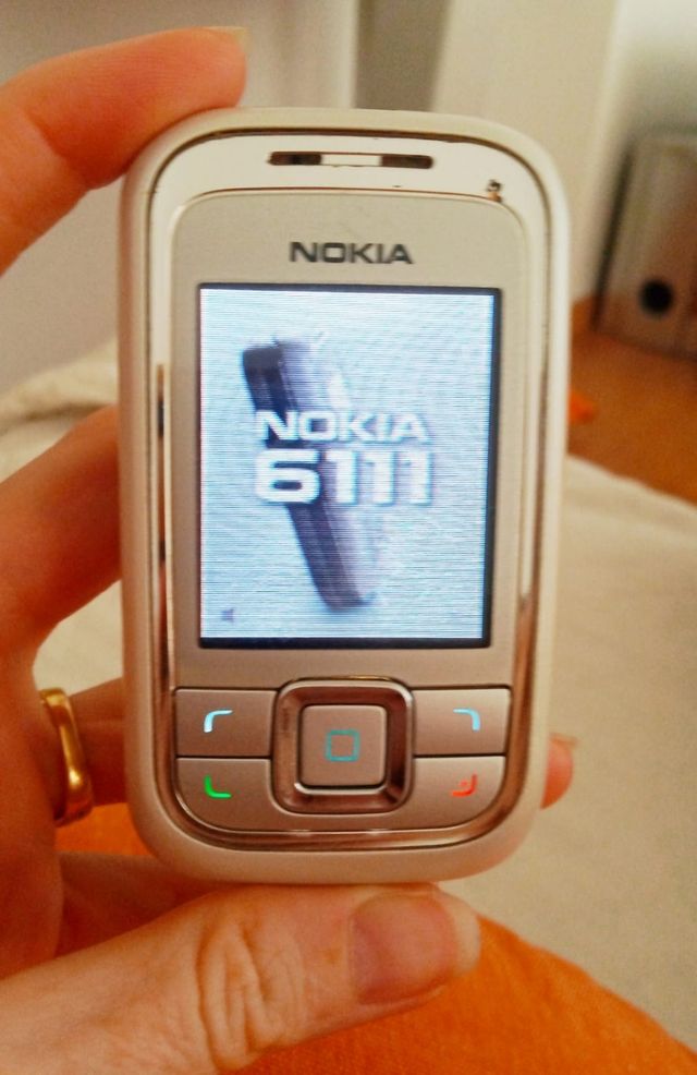Nokia 6111 slide