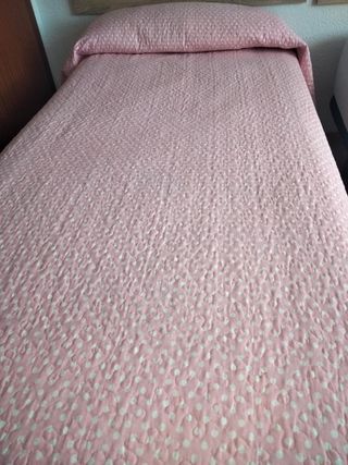 Colcha para cama de 90.
