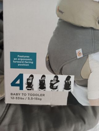 Mochila porteo ergobaby+adaptador bebé 