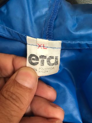 Chubasquero Vintage EFA