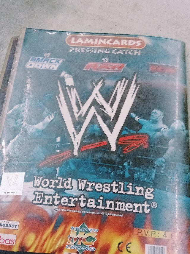WWE NEW ALBUM LAMINCARDS