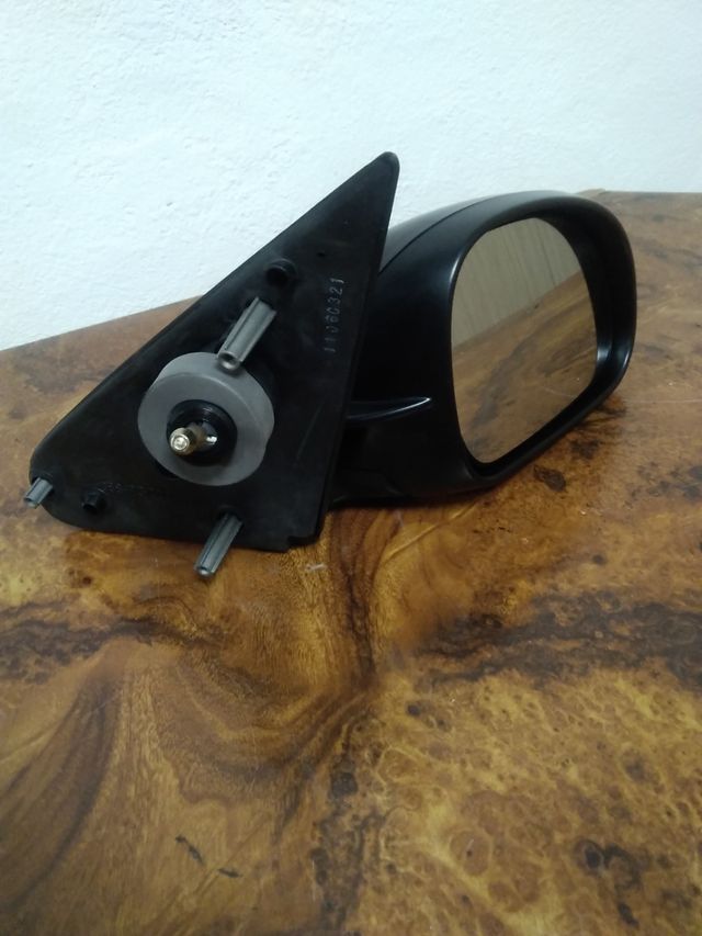 Peugeot 406 Espejo Derecho  95-99