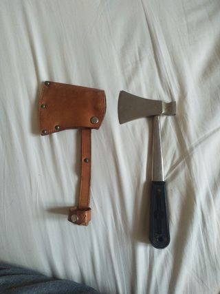 Hacha antigua IHER izaguirre hermanos