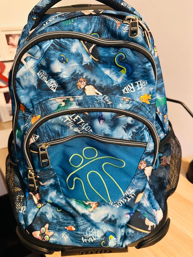 Mochila con ruedas Totto nueva