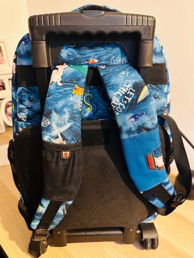Mochila con ruedas Totto nueva