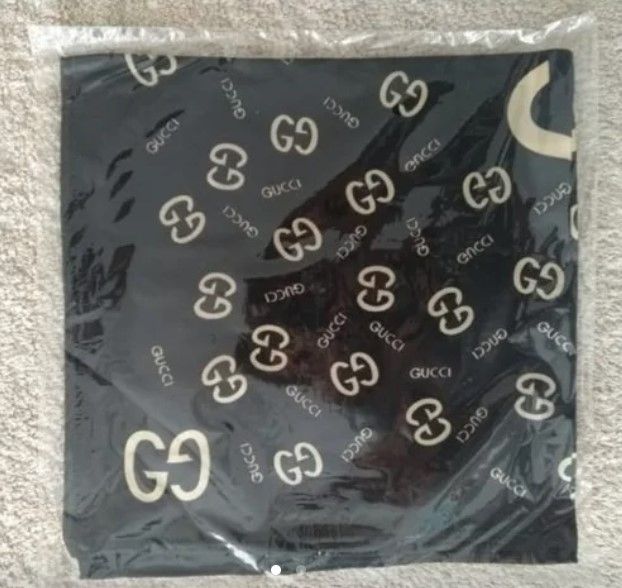 pañuelo cuadrado tamaño bandana nuevo sin usar