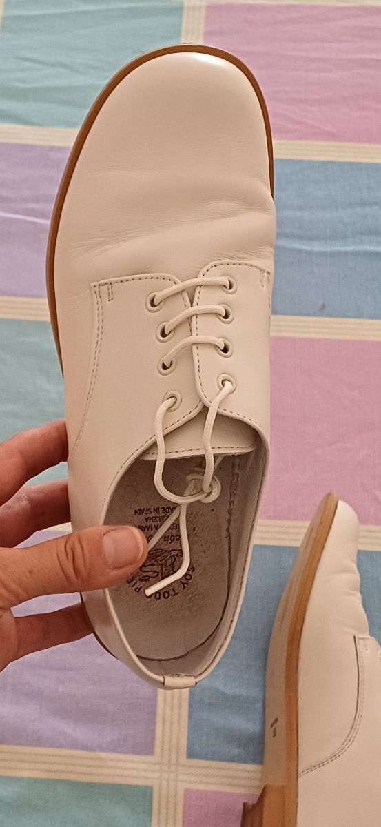 Zapatos comunión piel niño marca León Shoes