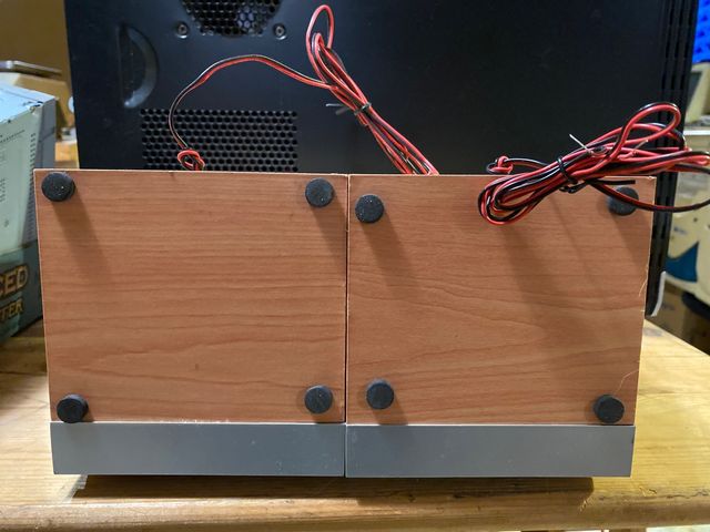 Par de altavoces de 4 ohmios 5 watios