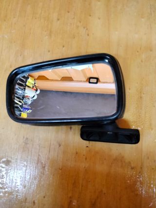 Specchietto retrovisore auto d'epoca