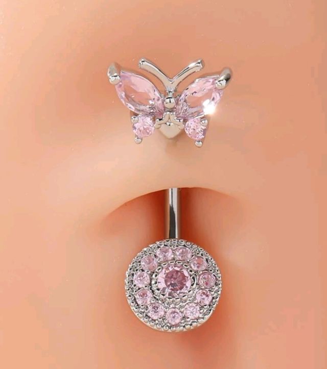 Piercing banana ombligo