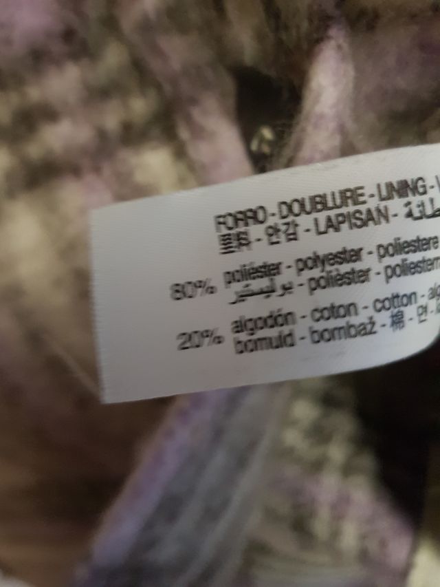 Abrigo Bershka talla XS amplia cuadros