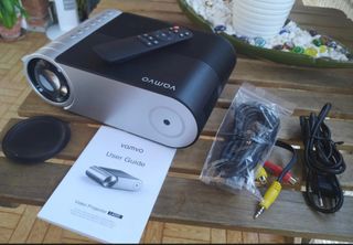 Proyector full HD máximo 300”