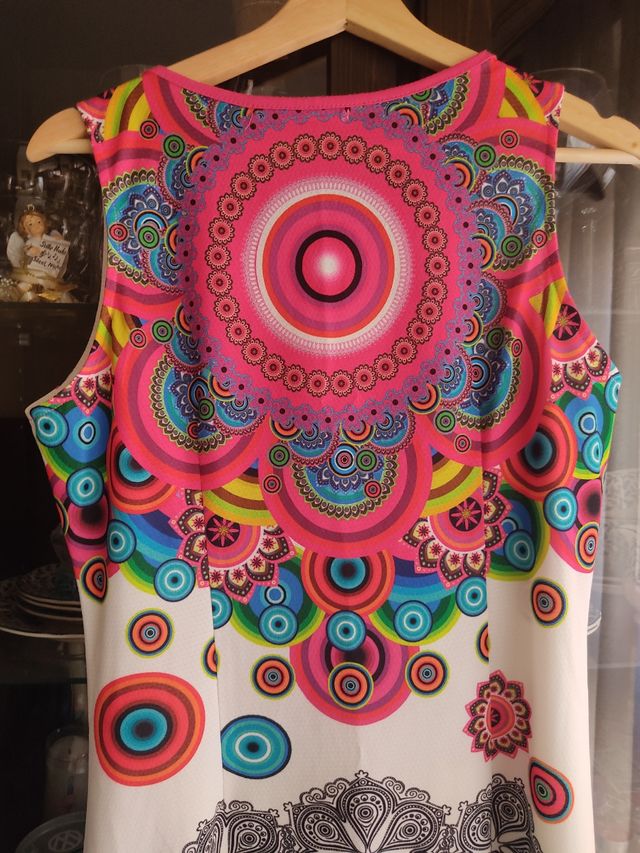 Vestido túnica estampado étnico.